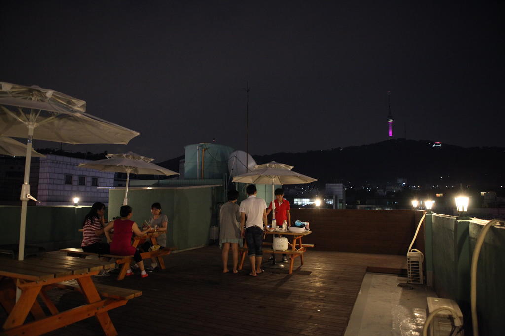 Atti Guesthouse โซล ภายนอก รูปภาพ