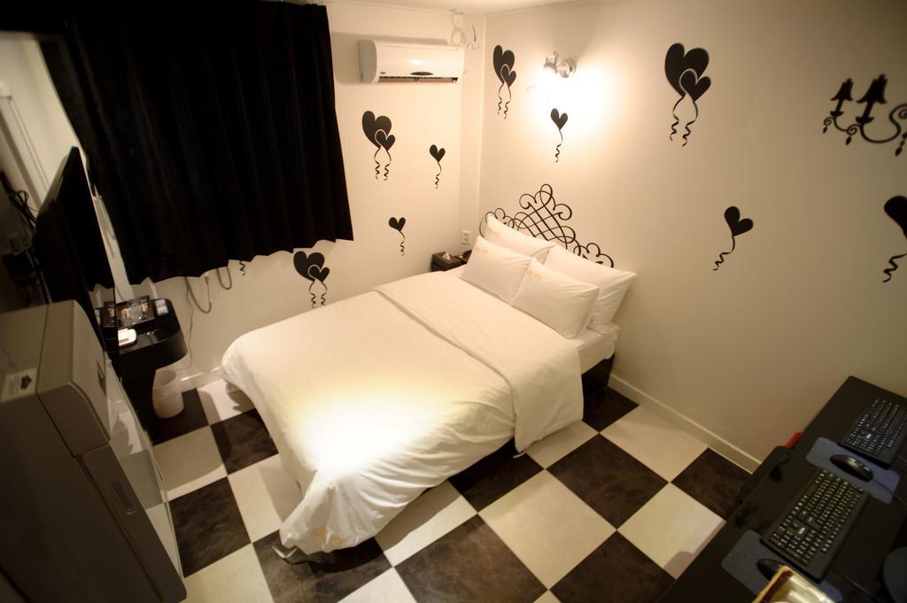 Atti Guesthouse โซล ภายนอก รูปภาพ