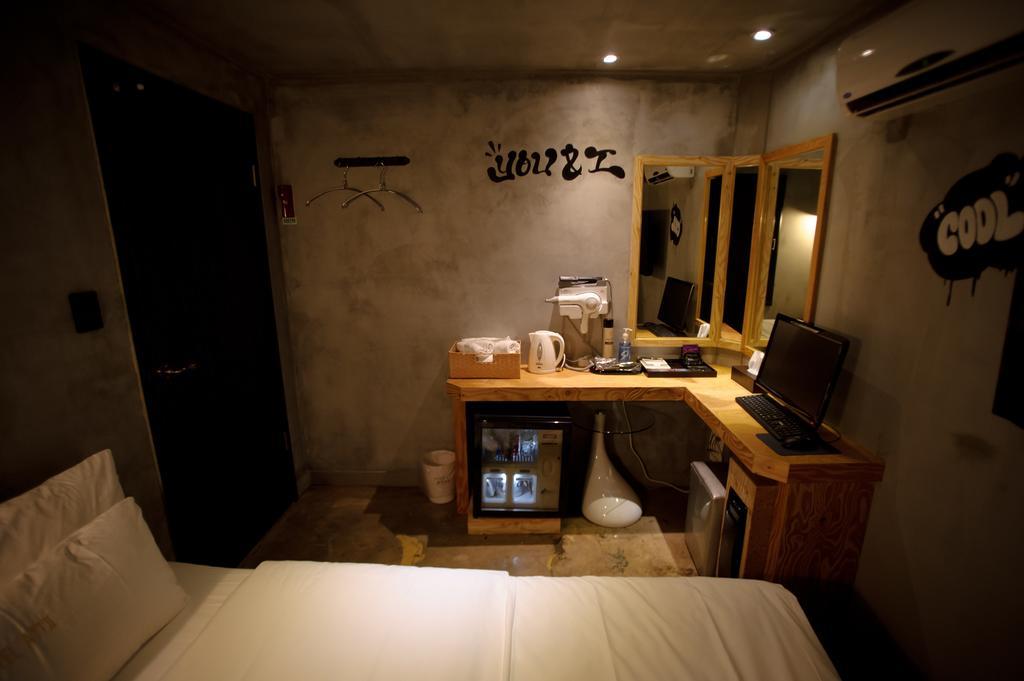 Atti Guesthouse โซล ภายนอก รูปภาพ