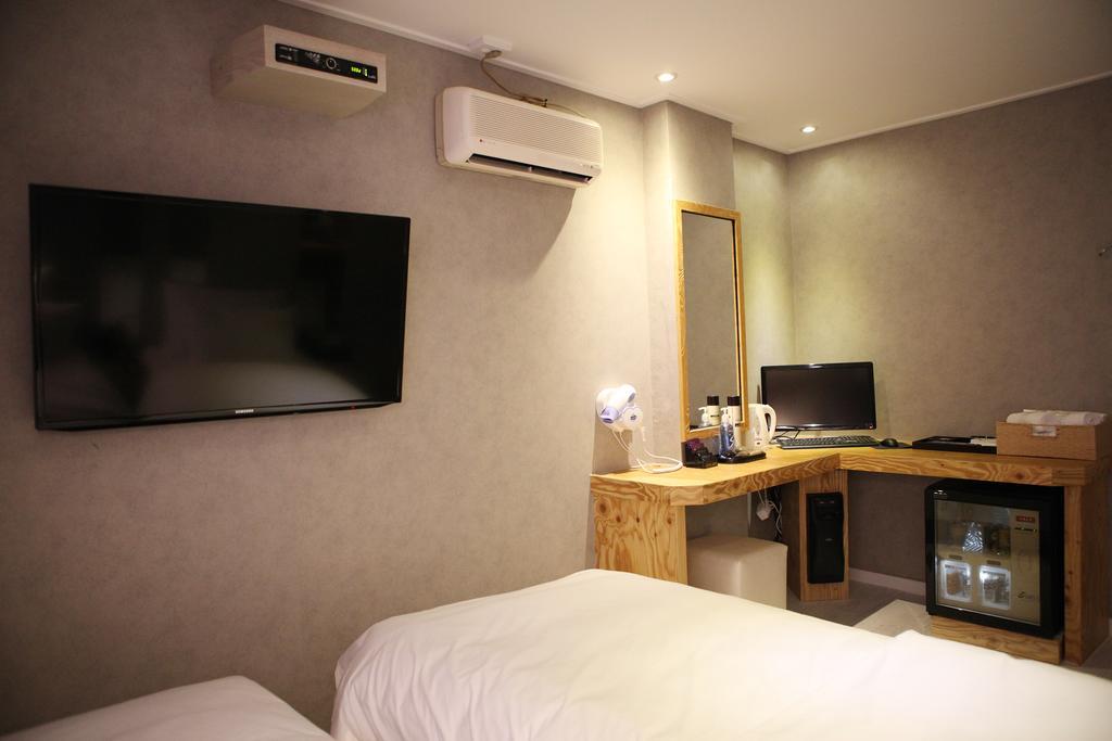 Atti Guesthouse โซล ภายนอก รูปภาพ