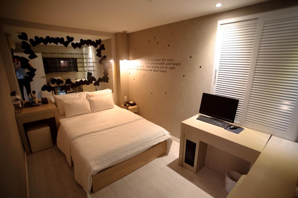 Atti Guesthouse โซล ภายนอก รูปภาพ